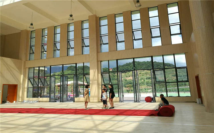 上海專用運(yùn)動木地板怎么安裝